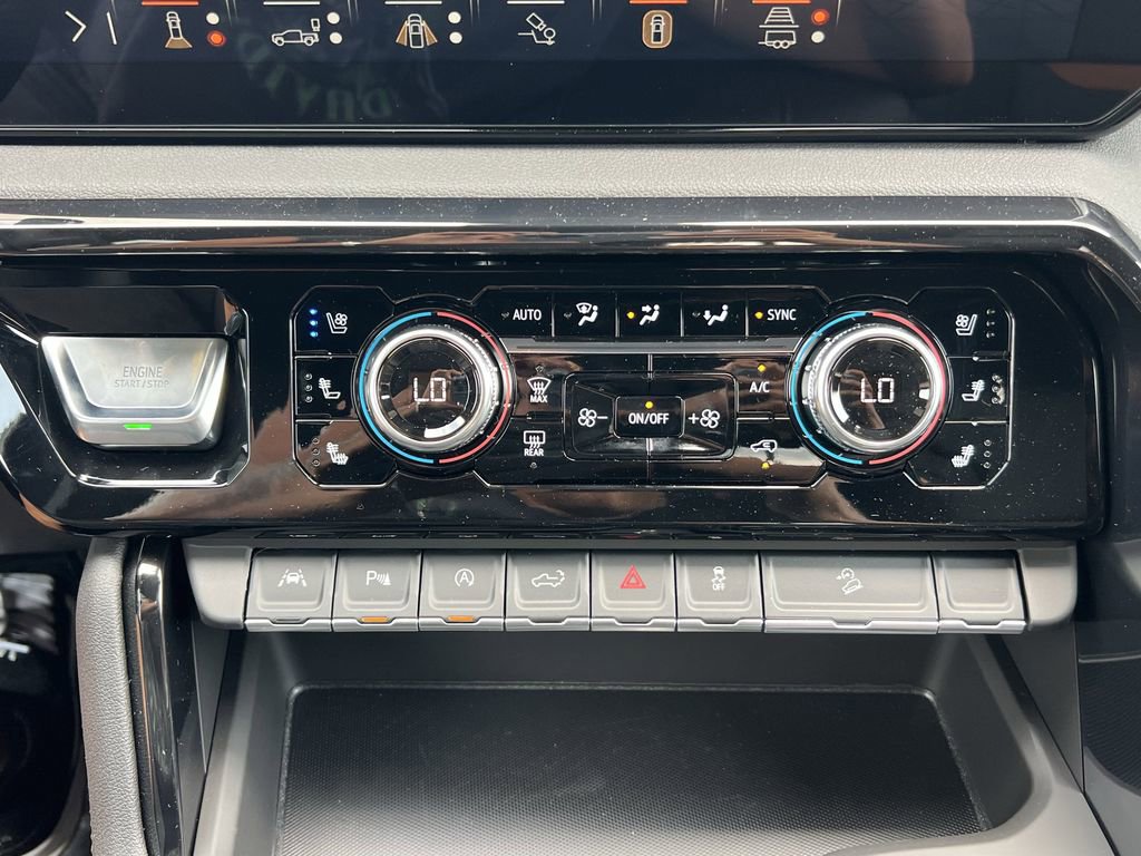 New 2025 GMC Sierra 1500 AT4 w/ Technology Package image 6