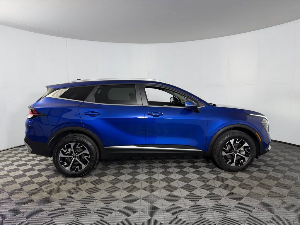 Used 2024 Kia Sportage EX image 5