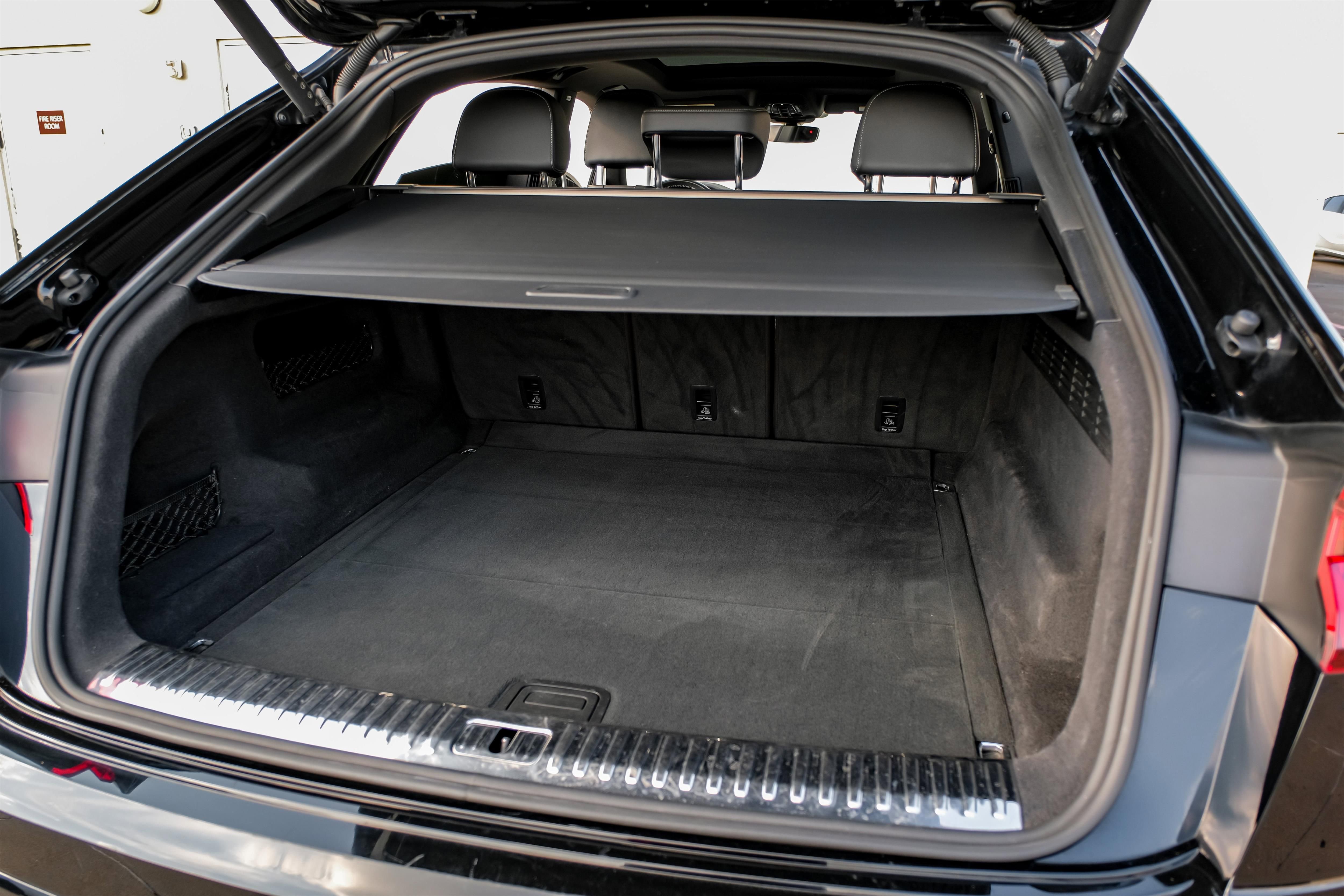 Used 2021 Audi Q8 Premium w/ Convenience Package image 46