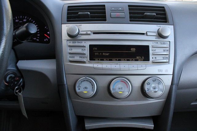 Used 2011 Toyota Camry LE w/ LE Extra-Value Pkg image 32