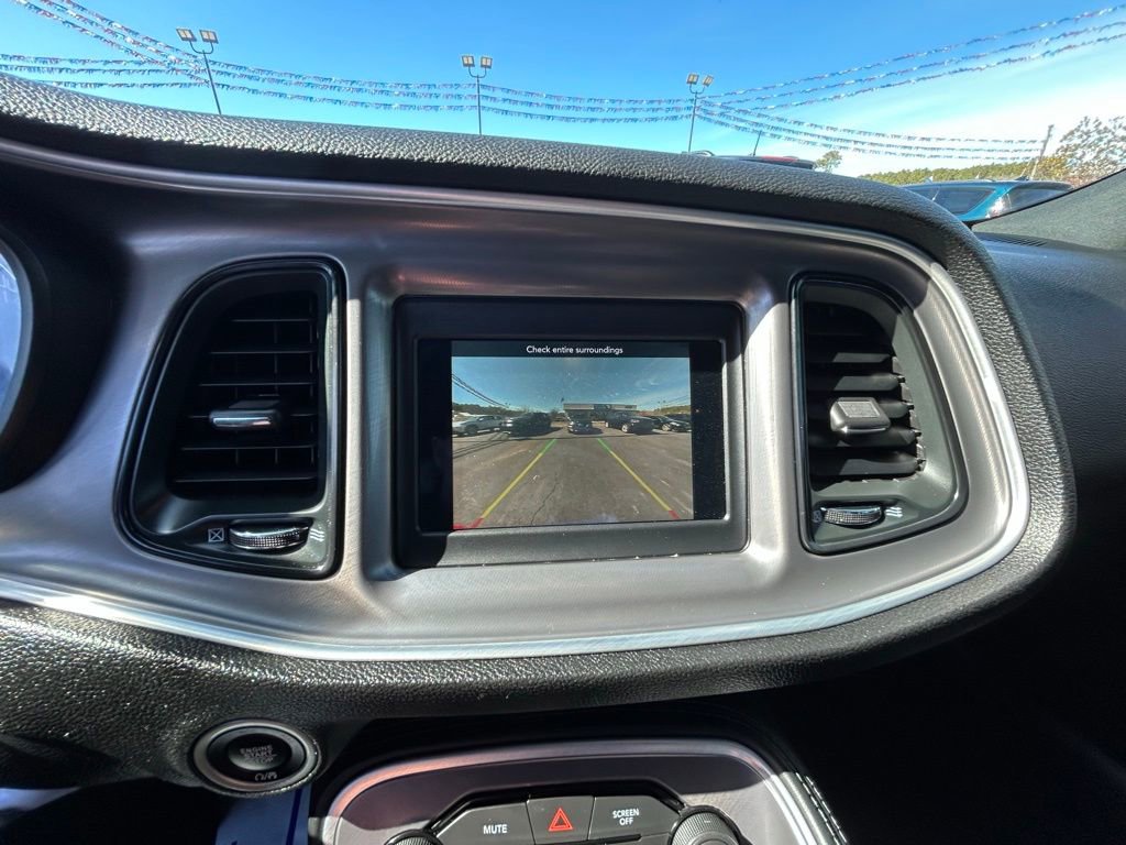 Used 2022 Dodge Challenger GT image 29