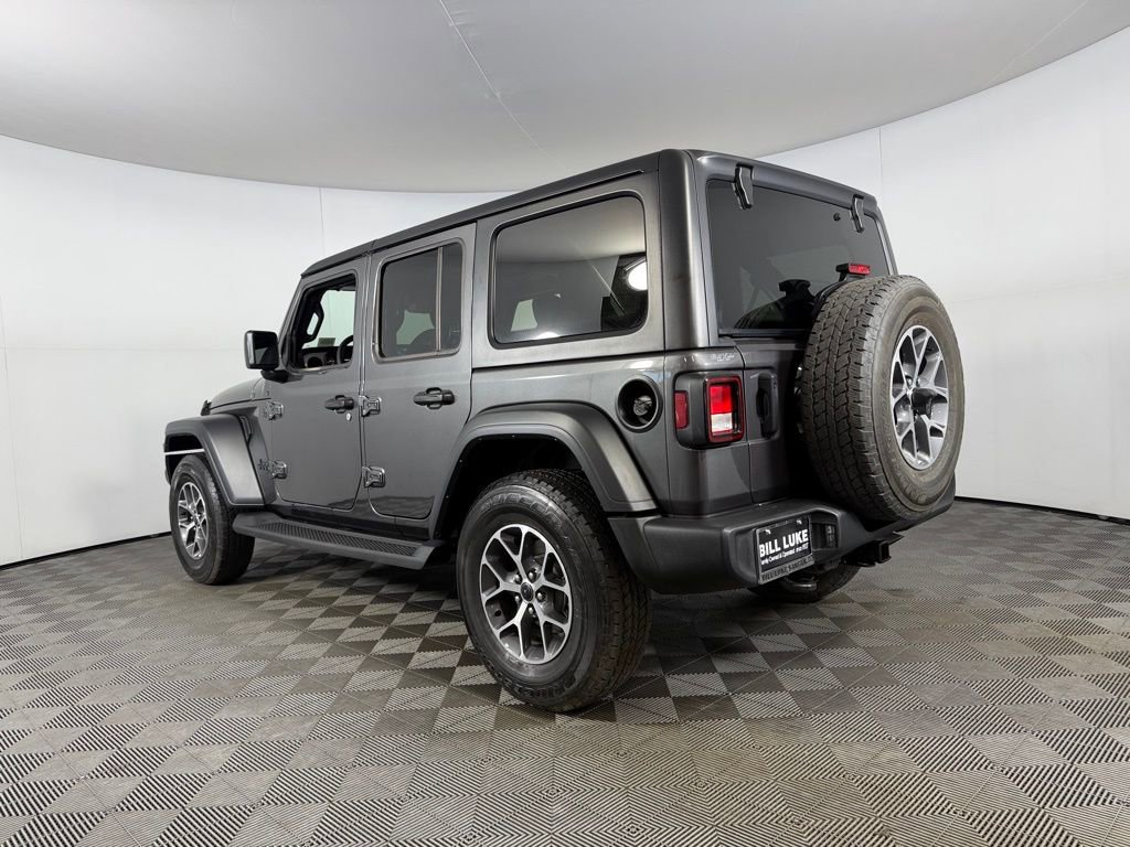 Used 2024 Jeep Wrangler Unlimited Sport AWD/4WD image 10