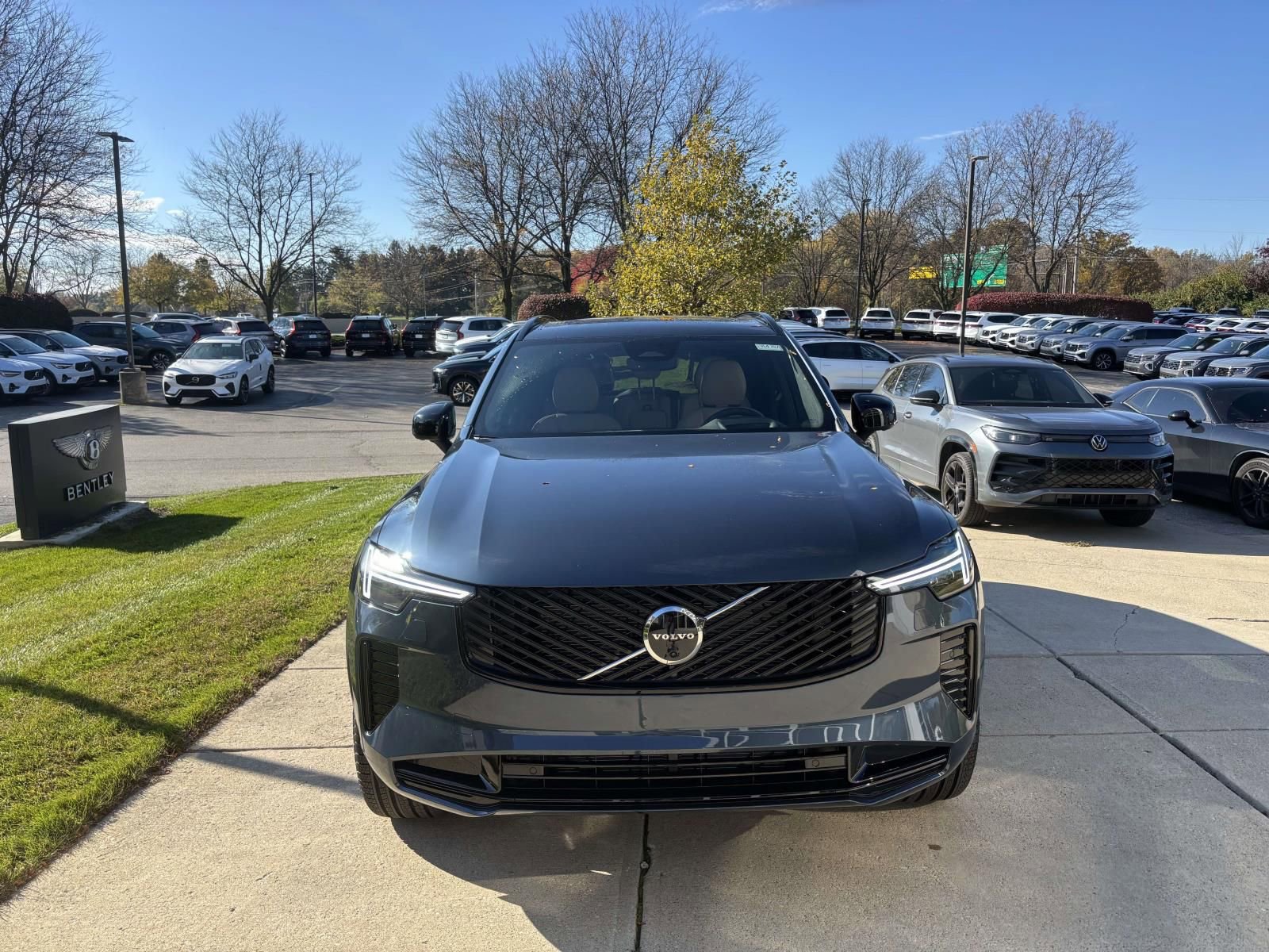 New 2026 Volvo XC90 B6 Ultra w/ Protection Package Premier image 2