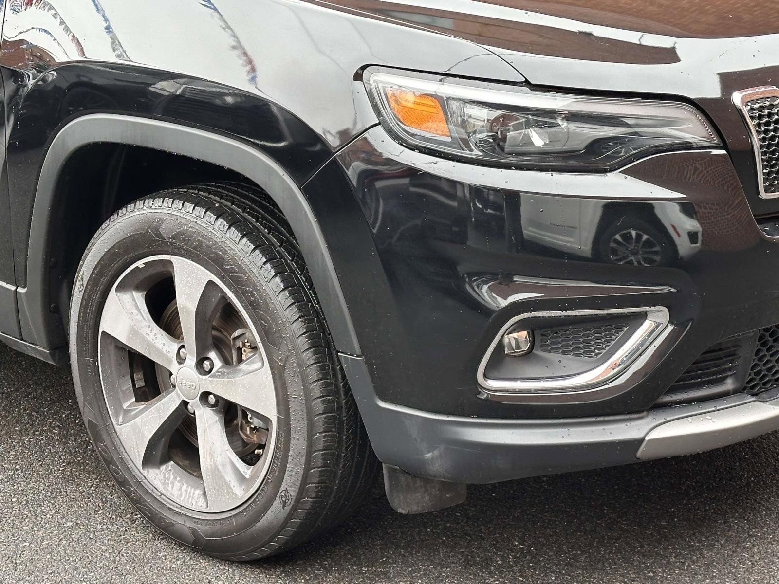 Used 2020 Jeep Cherokee Limited image 11