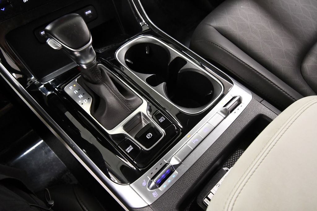 Certified 2023 Kia Carnival SX FWD image 28