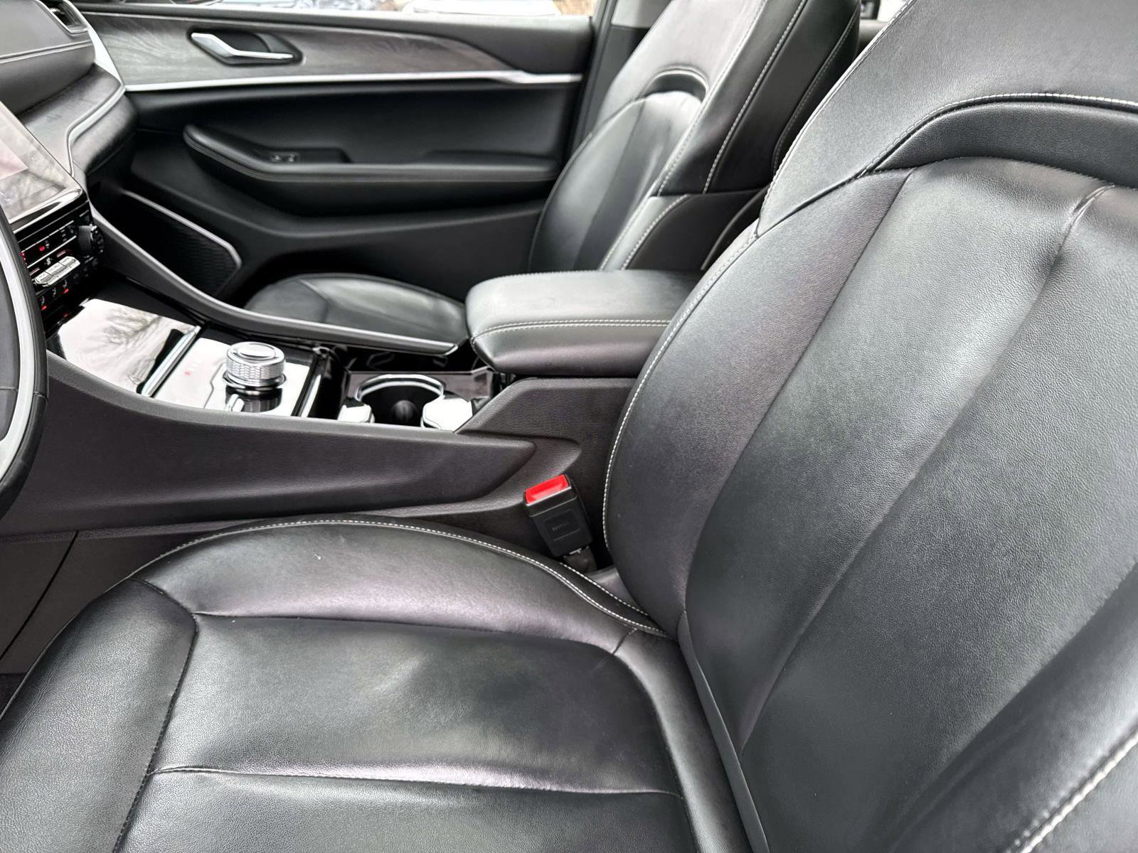 Used 2021 Jeep Grand Cherokee L Limited image 16