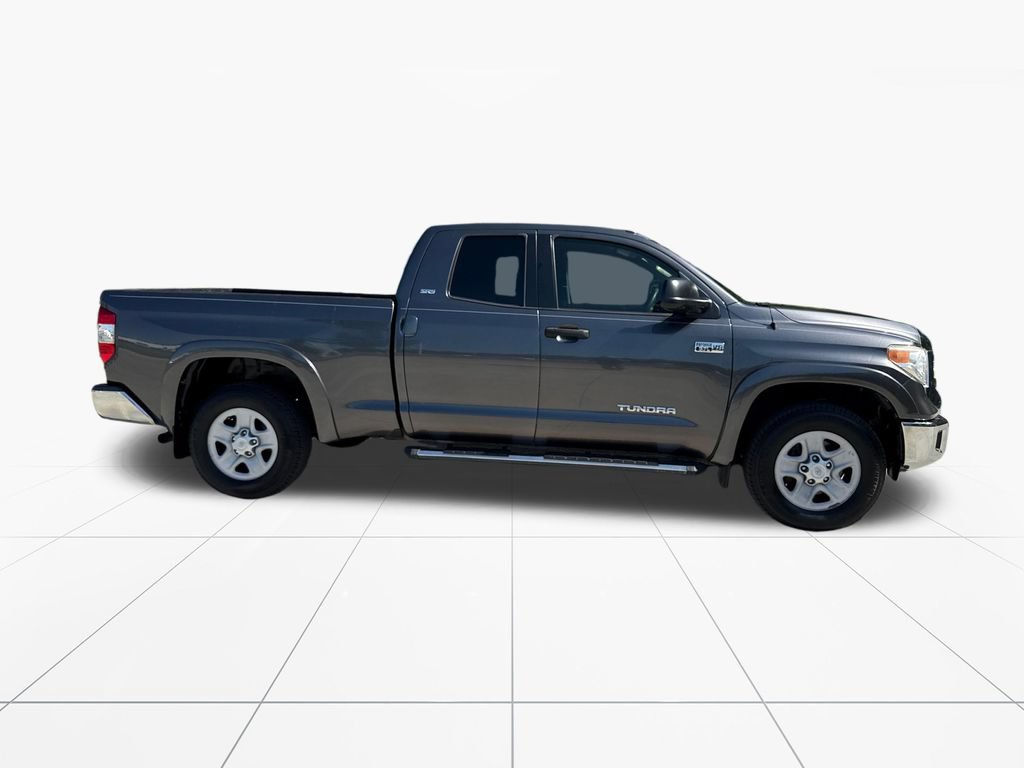 Used 2016 Toyota Tundra SR5 w/ SR5 Upgrade Package AWD/4WD image 9