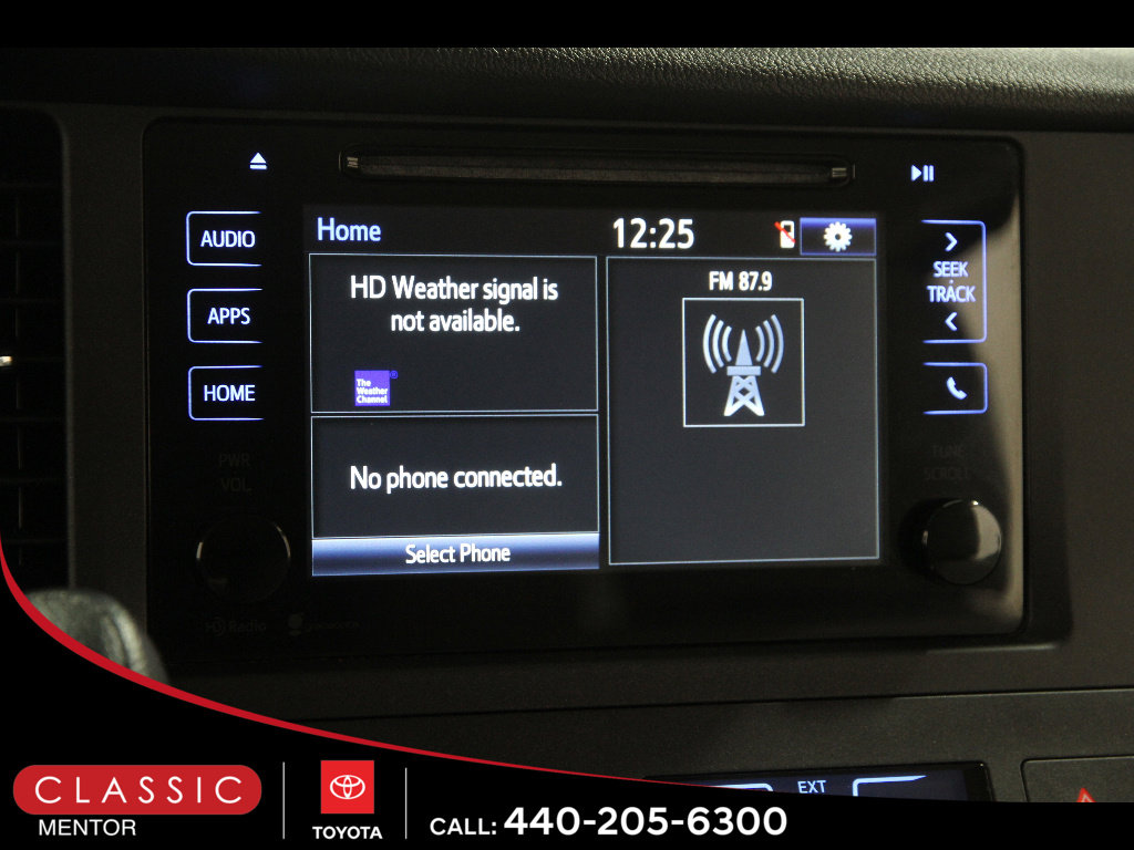 Used 2015 Toyota Sienna LE FWD image 10