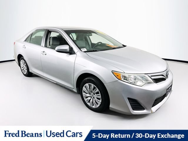 Used 2012 Toyota Camry LE FWD image 34
