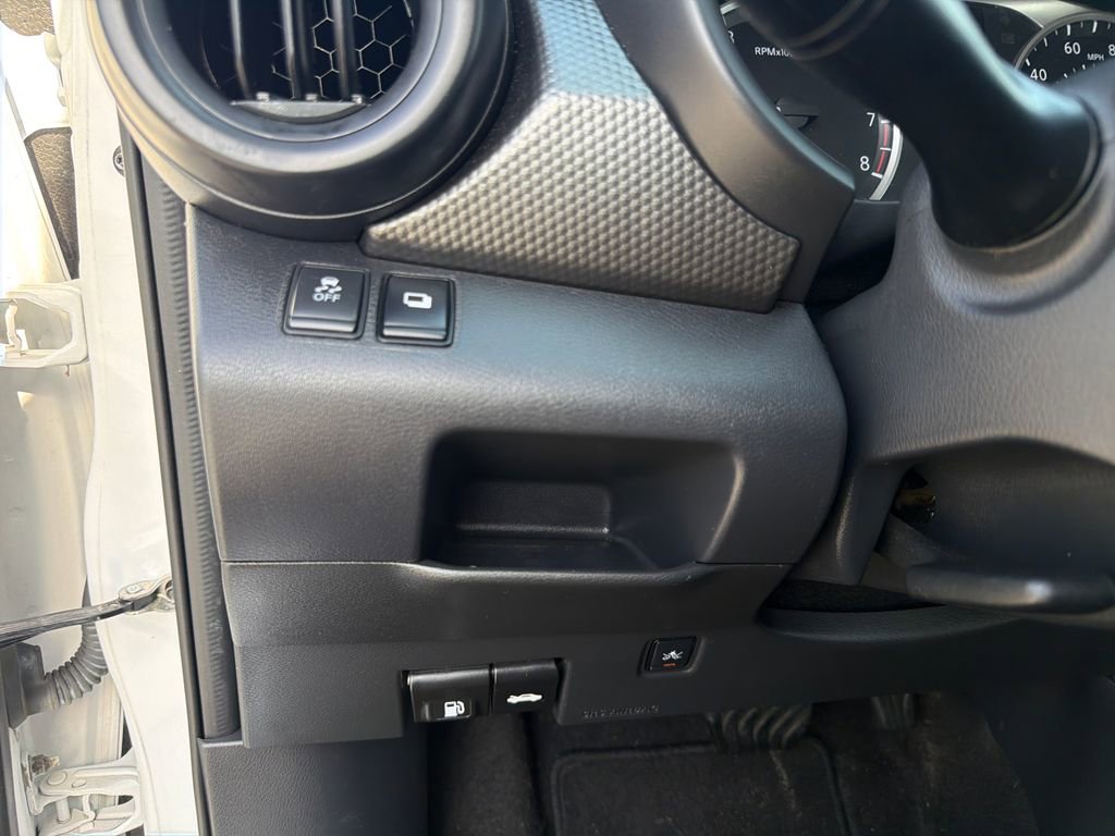 Used 2019 Nissan Kicks S w/ Exterior Electronics Package FWD image 28