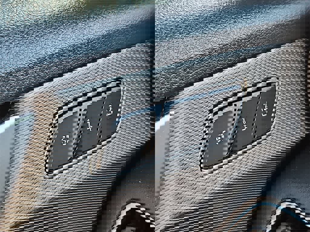 Used 2021 Hyundai Palisade SEL w/ Premium Package image 25