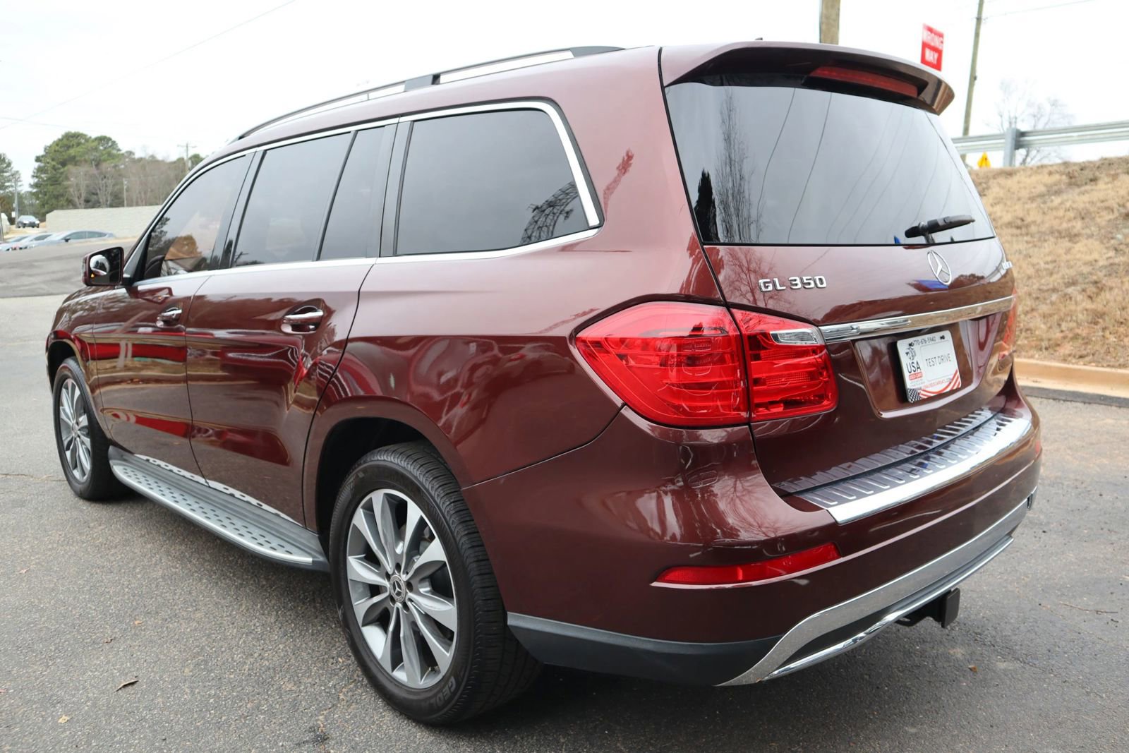Used 2015 Mercedes-Benz GL 320 BlueTEC 4MATIC w/ Premium I Package image 4