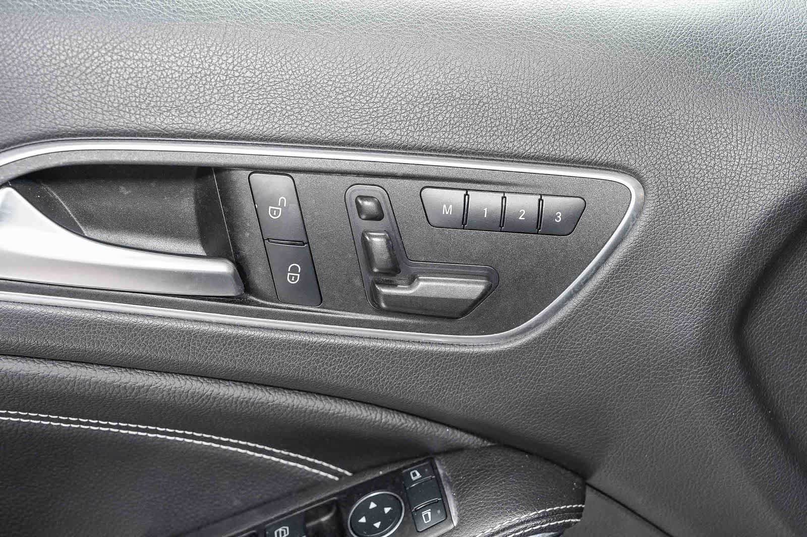 Used 2016 Mercedes-Benz GLA 250 image 22