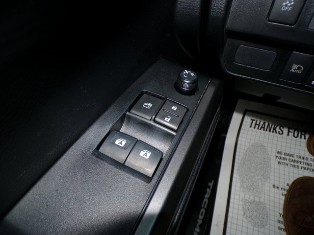 Used 2020 Toyota Tacoma SR5 image 19