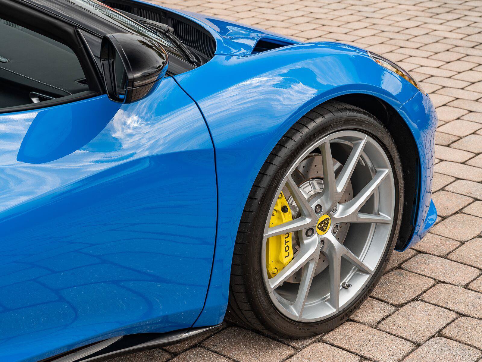 Used 2025 Lotus Emira RWD image 16