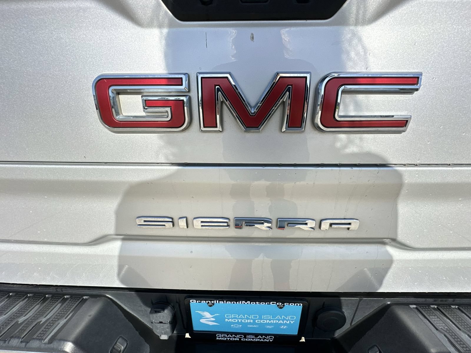 Used 2021 GMC Sierra 1500 SLT w/ SLT Premium Plus Package AWD/4WD image 31