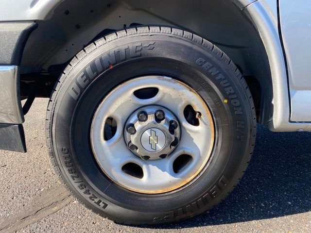 Certified 2021 Chevrolet Express 2500 LT w/ LT Preferred Equipment Group image 17