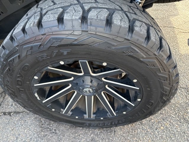 Used 2017 Ford F150 Lariat image 12