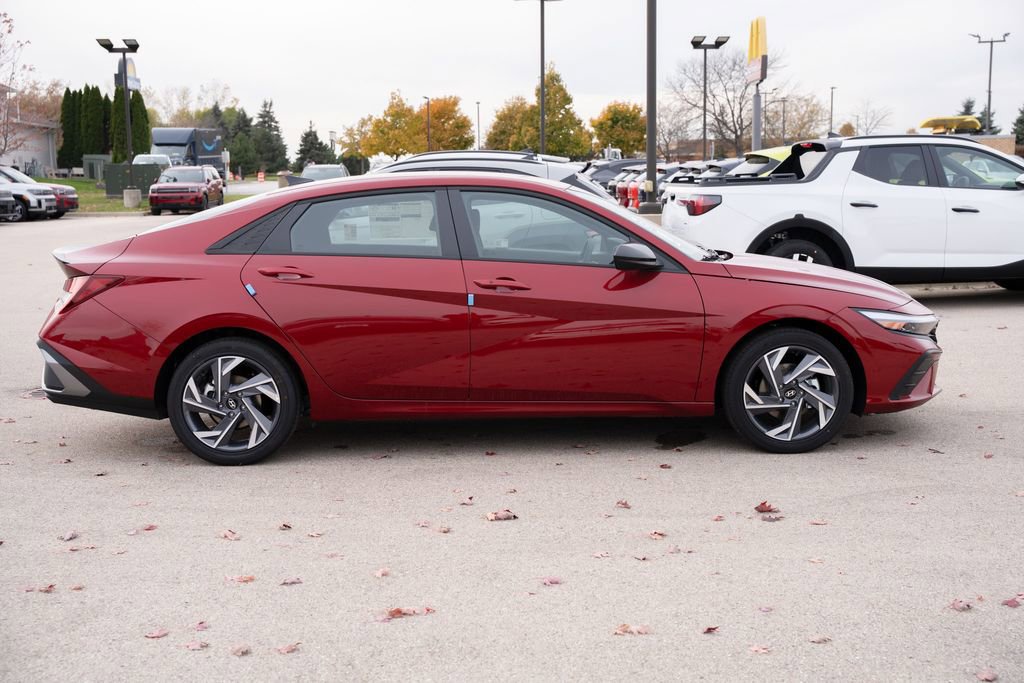 New 2025 Hyundai Elantra Sport image 8