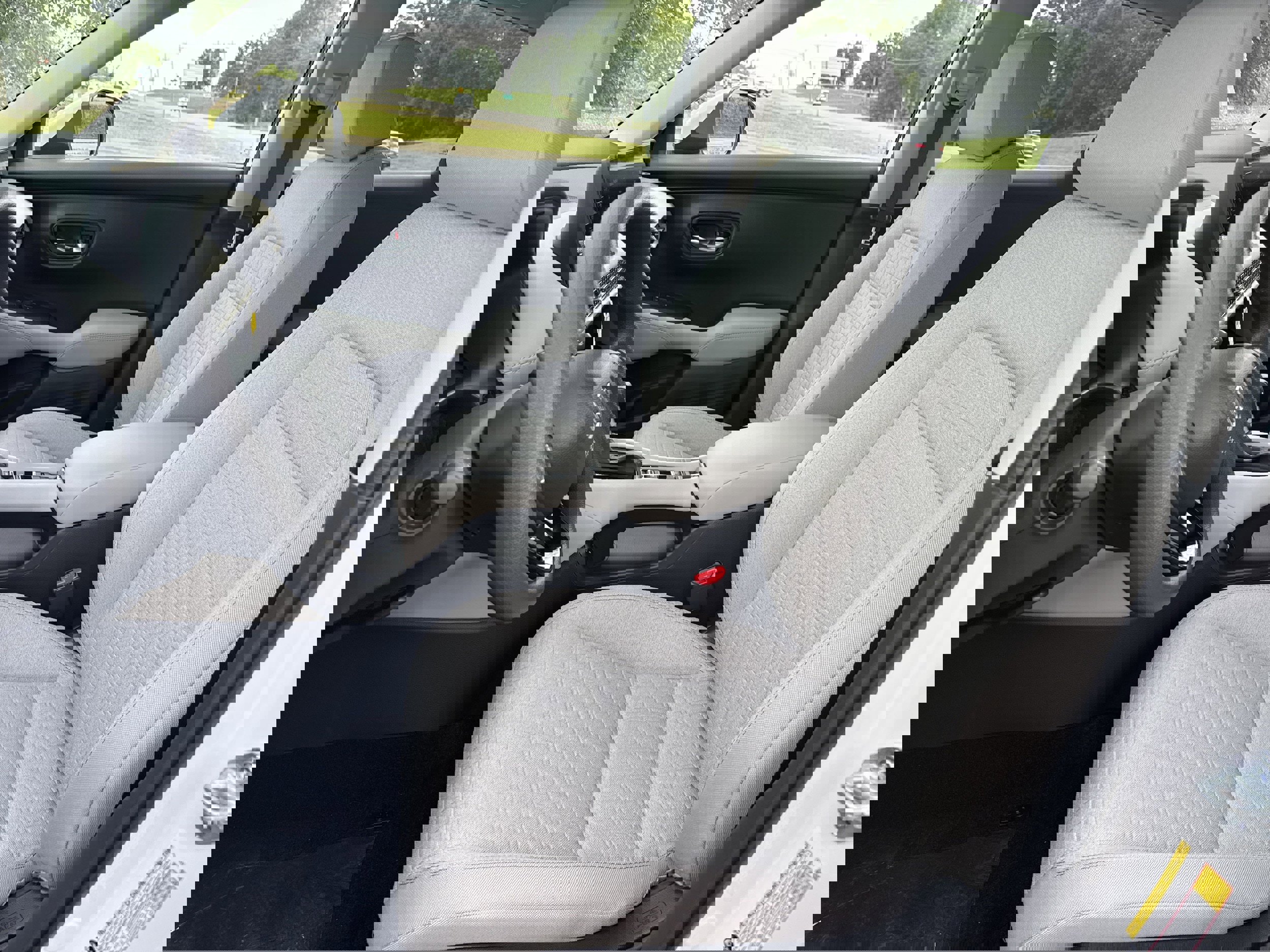 New 2026 Honda HR-V LX image 4