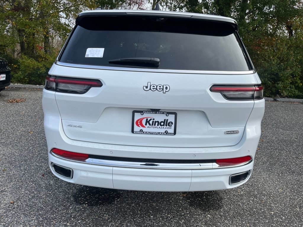 New 2025 Jeep Grand Cherokee L Overland w/ Luxury Tech Group IV image 32
