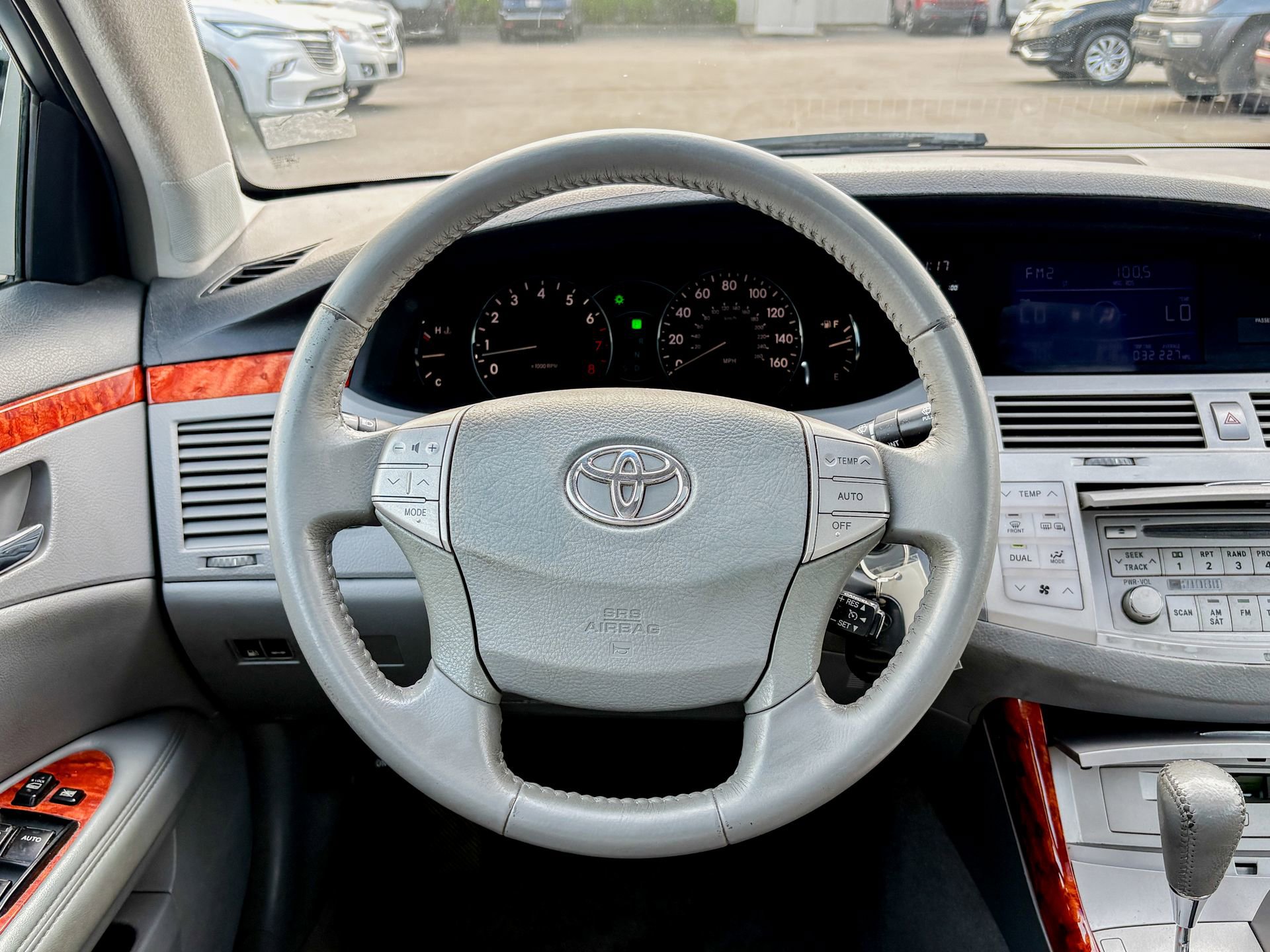 Used 2007 Toyota Avalon Touring FWD image 23