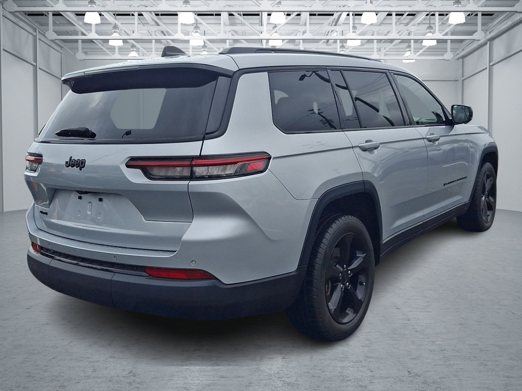 Used 2023 Jeep Grand Cherokee L Laredo AWD/4WD image 9