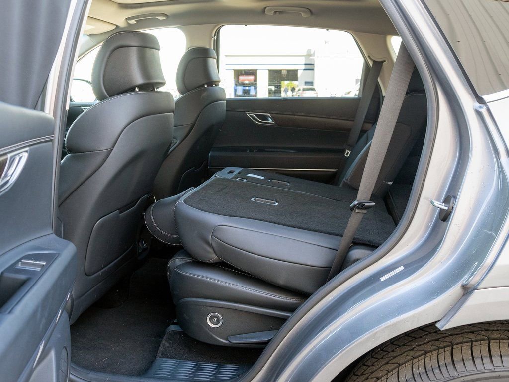 Used 2024 Genesis GV80 3.5T image 36