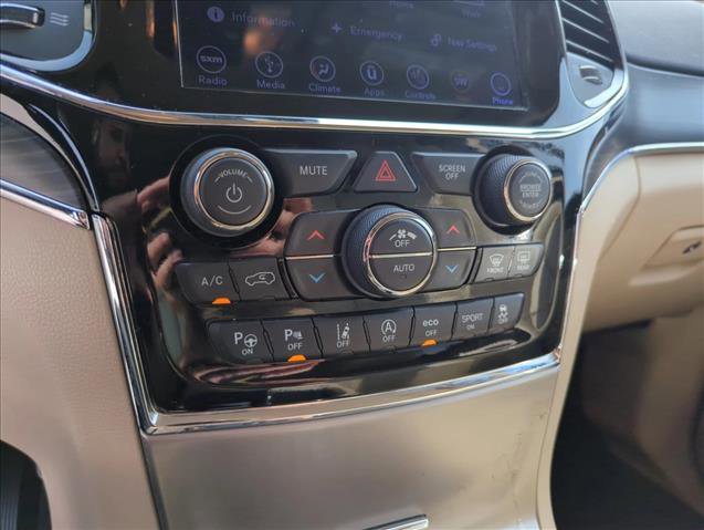 Used 2019 Jeep Grand Cherokee Limited RWD image 11