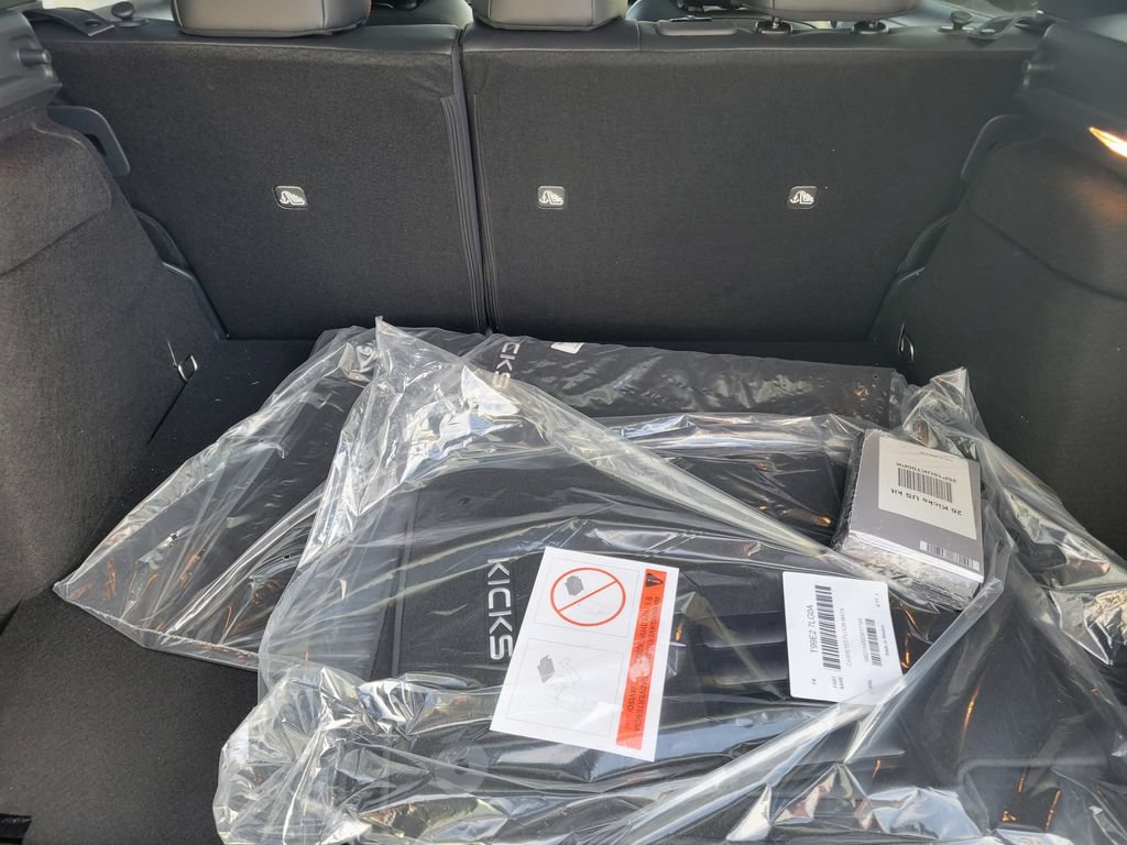 New 2026 Nissan Kicks SR w/ SR Premium Package AWD/4WD image 36