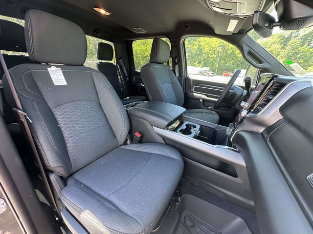 New 2026 RAM 3500 Big Horn AWD/4WD image 22