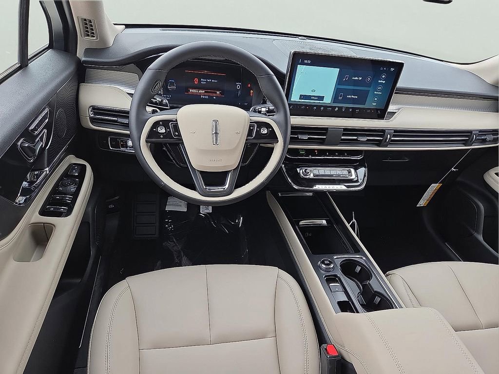 New 2026 Lincoln Corsair Premiere FWD image 10