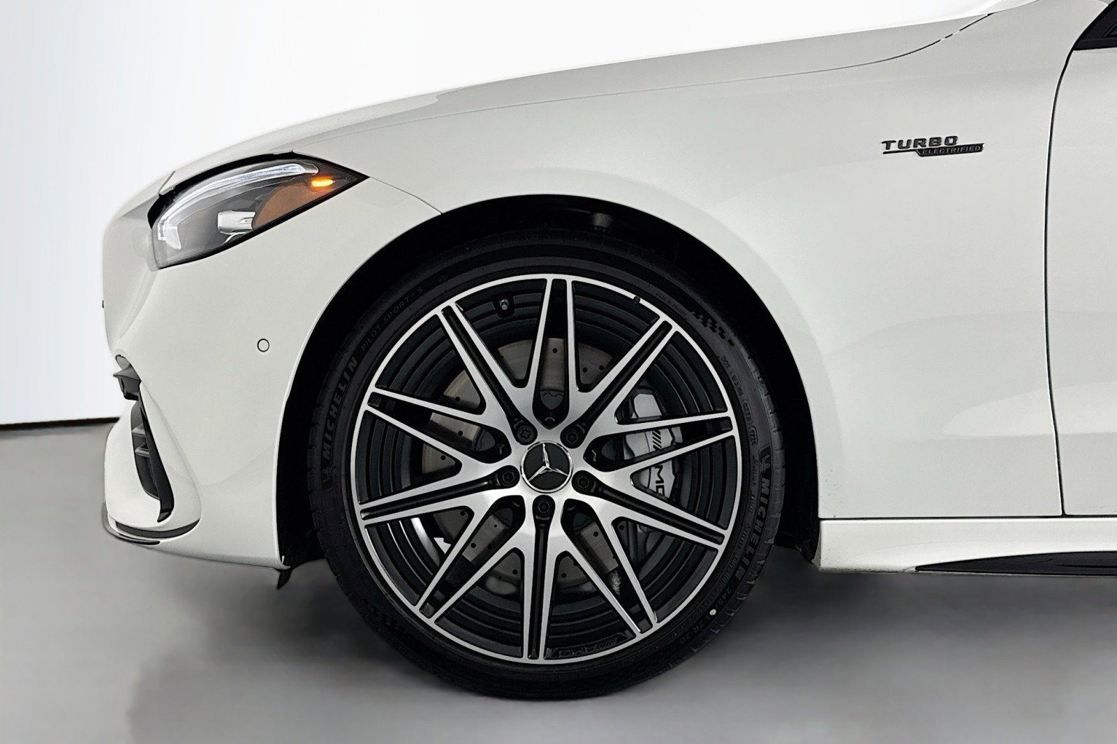 New 2026 Mercedes-Benz C 43 AMG 4MATIC Sedan image 9