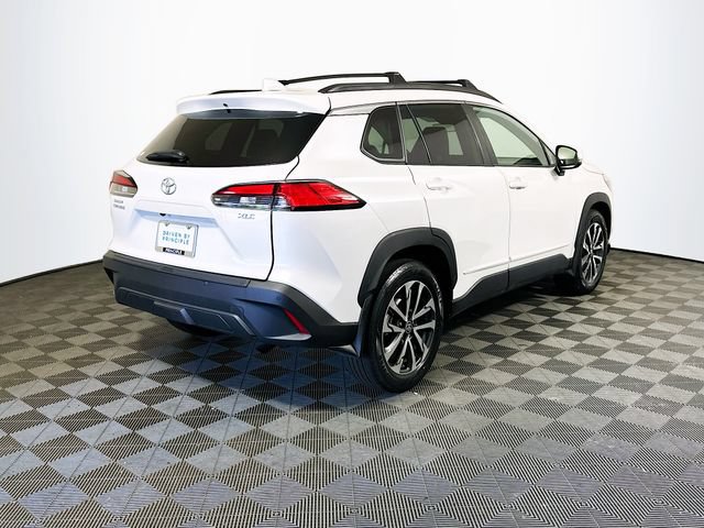 Certified 2023 Toyota Corolla Cross XLE w/ Convenience Package FWD image 8