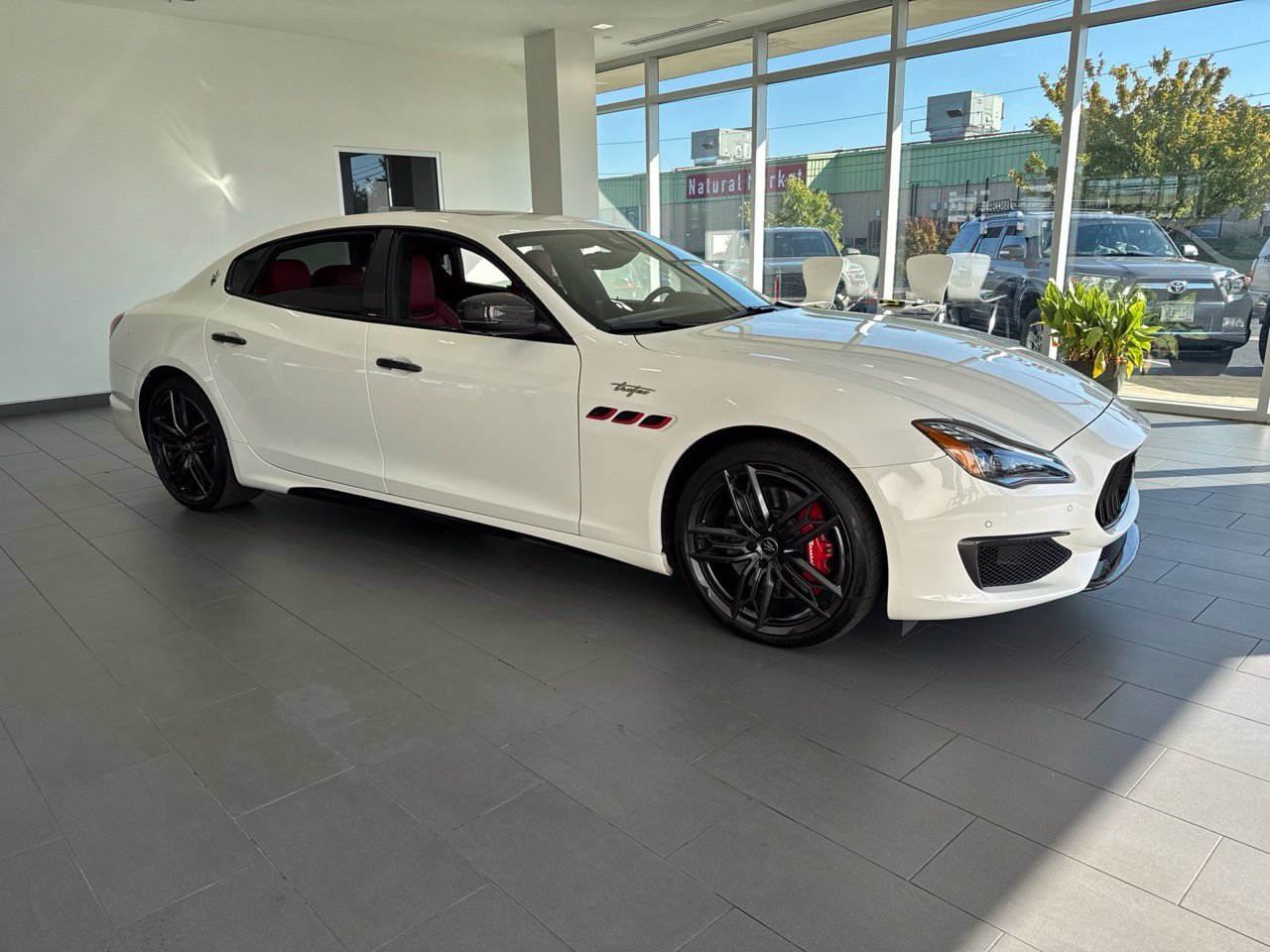 Used 2022 Maserati Quattroporte Trofeo