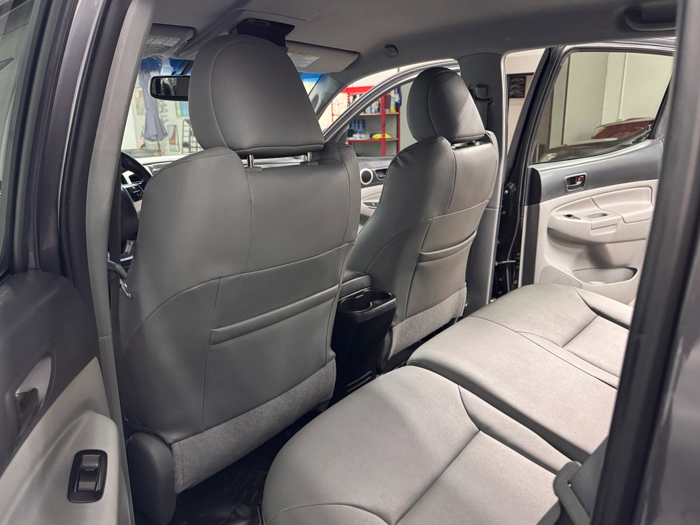Used 2015 Toyota Tacoma 4x4 Double Cab w/ Limited Package image 18