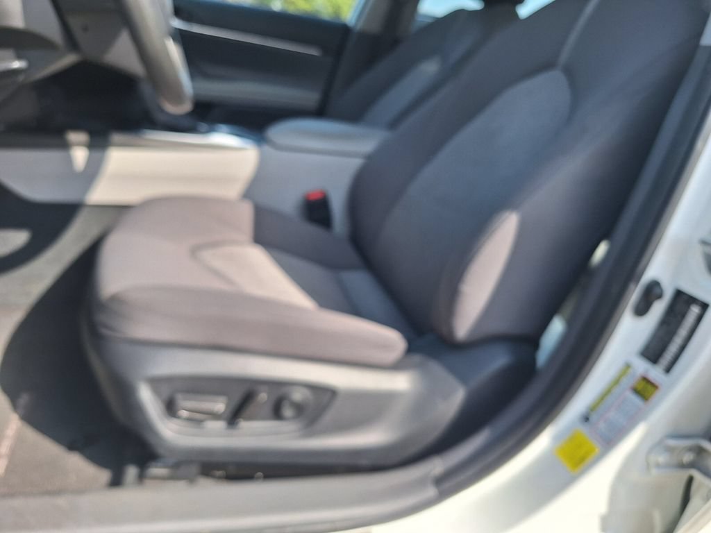 Used 2024 Toyota Camry LE FWD image 28