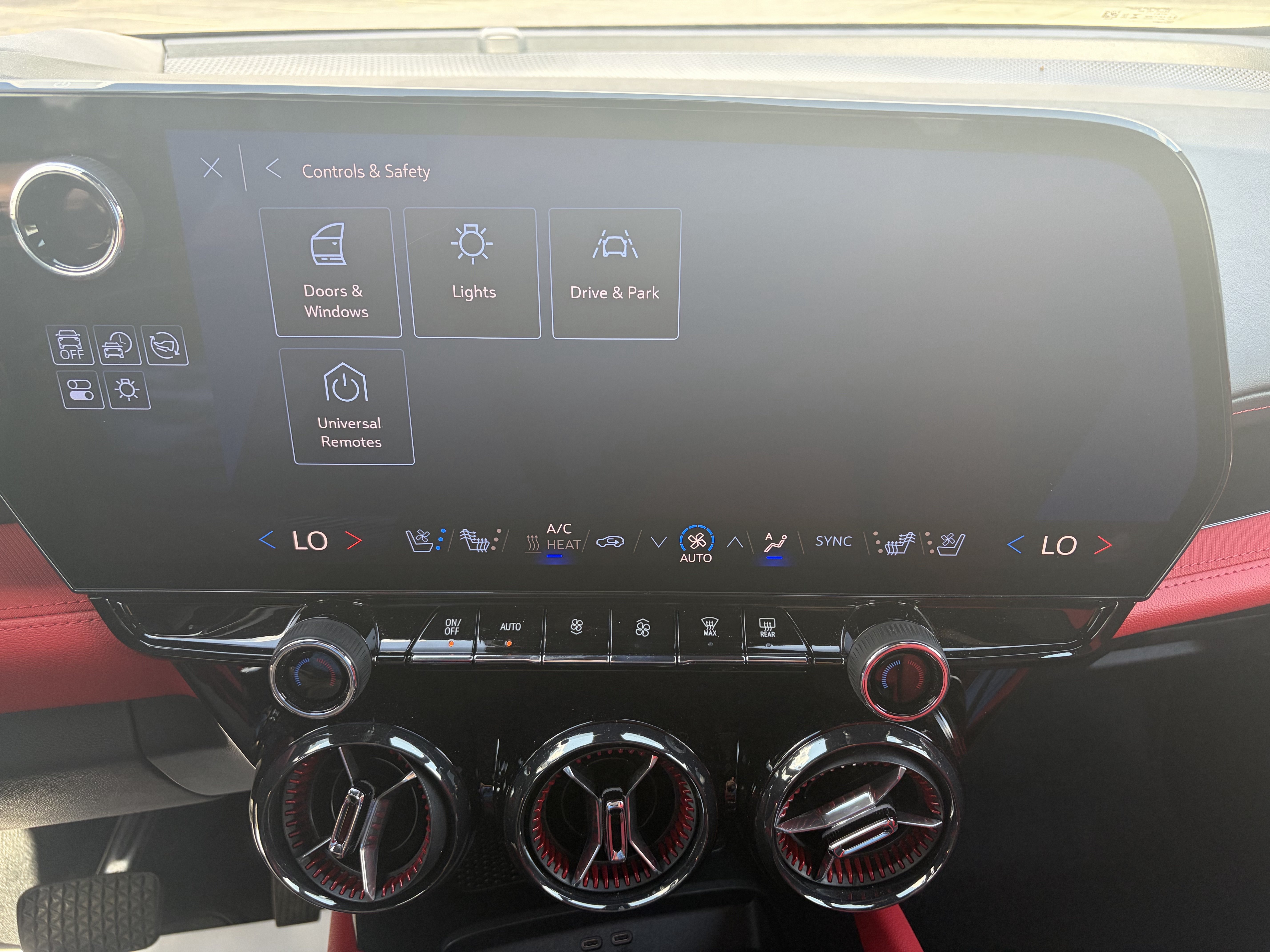 Used 2024 Chevrolet Blazer EV RS AWD/4WD image 24