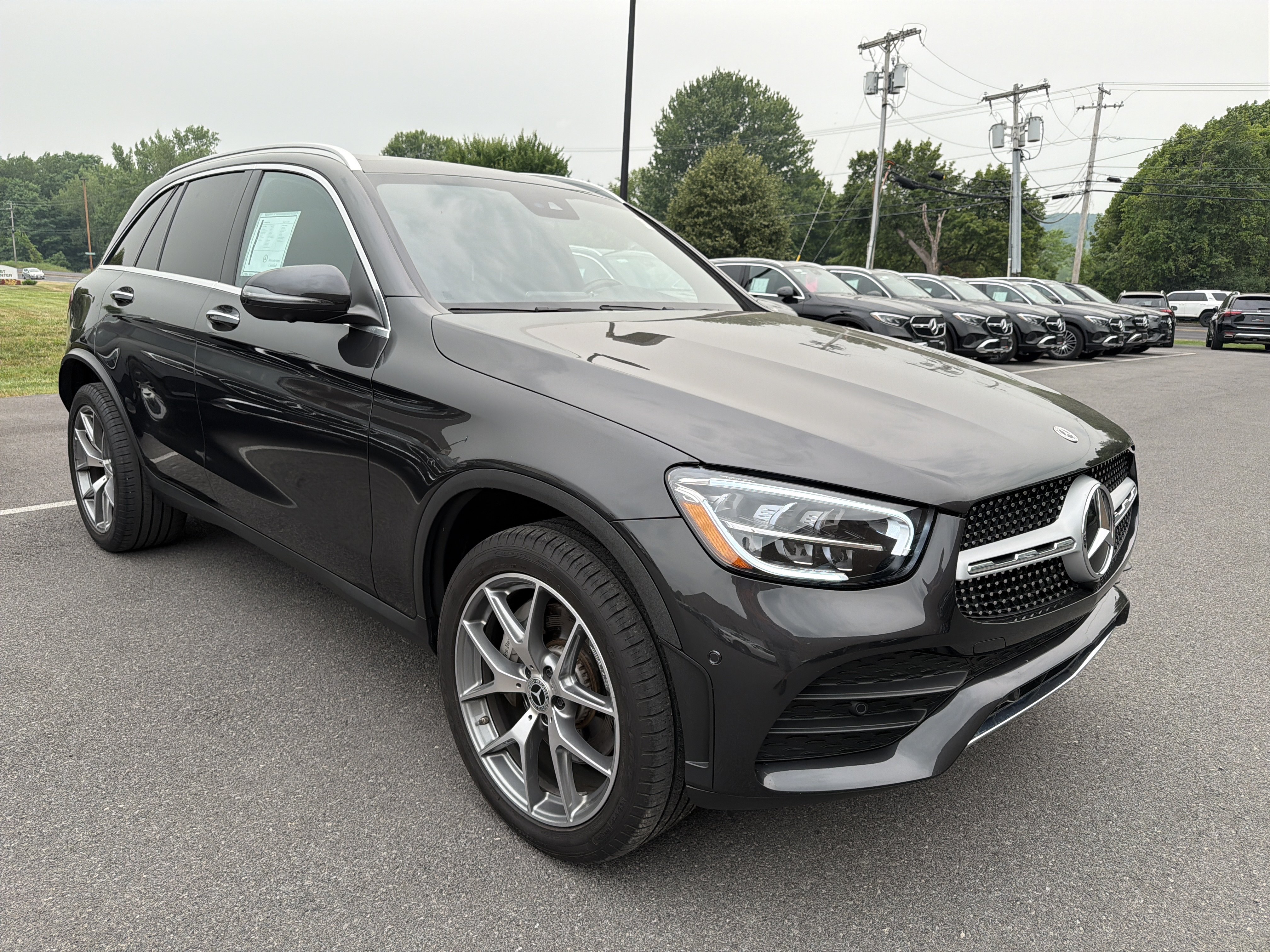 Used 2022 Mercedes-Benz GLC 300 4MATIC image 2