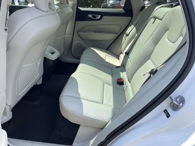 Used 2023 Volvo XC60 B5 Plus w/ Protection Package Premier AWD/4WD image 17