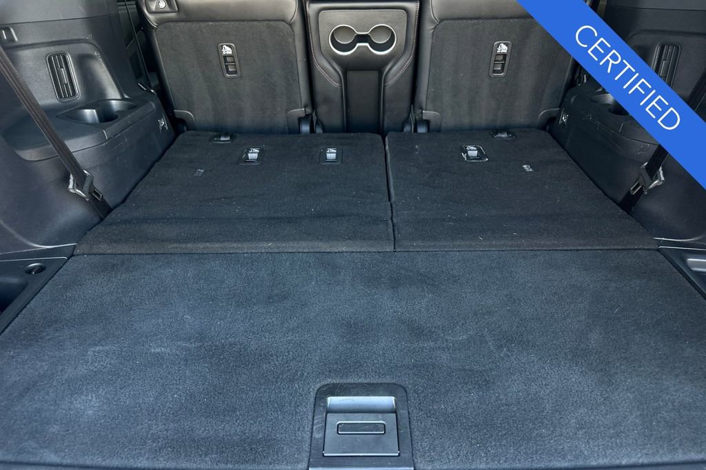 Certified 2025 Honda Pilot Black Edition image 18