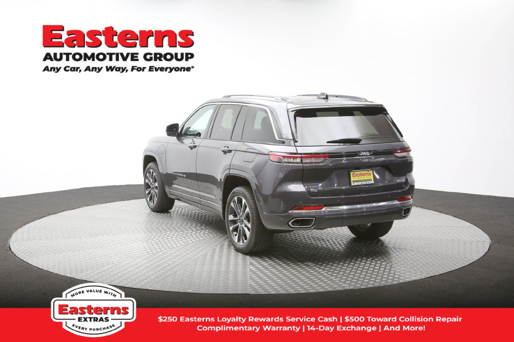 Used 2023 Jeep Grand Cherokee Overland AWD/4WD image 68