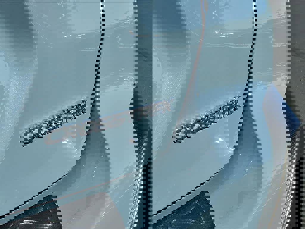 Certified 2025 Subaru Crosstrek 2.0i Premium image 14