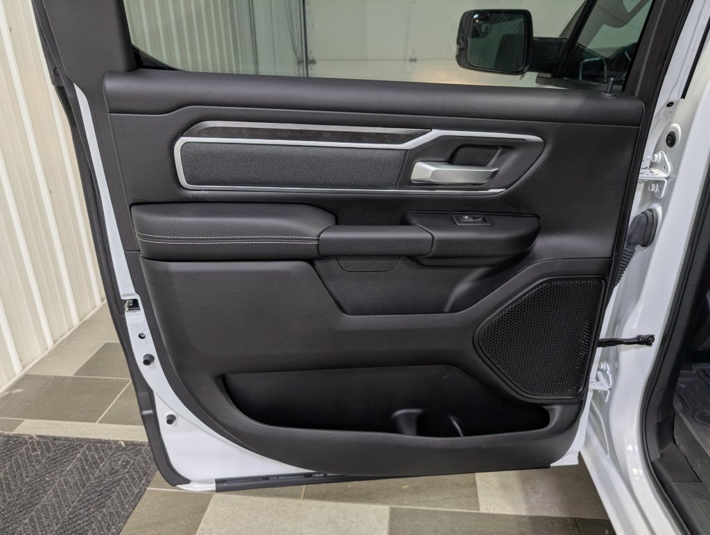 Used 2023 RAM 1500 Big Horn AWD/4WD image 9