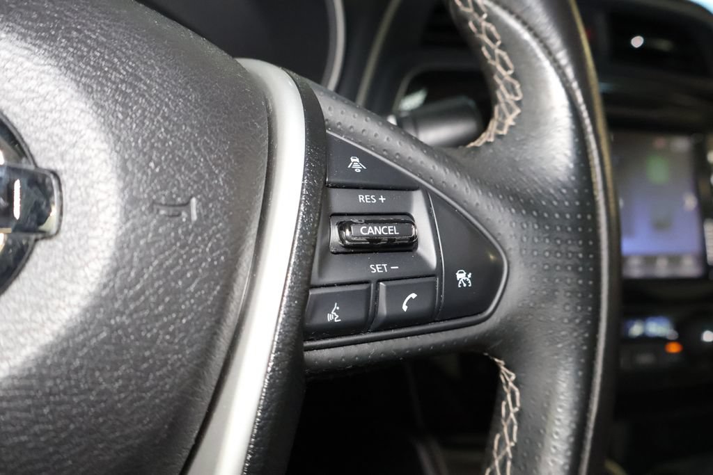 Used 2017 Nissan Maxima Platinum w/ Interior Lighting Package FWD image 22