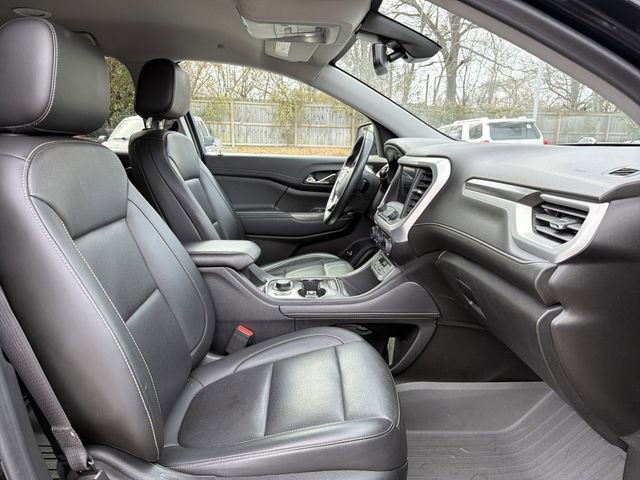 Used 2023 GMC Acadia SLT image 16