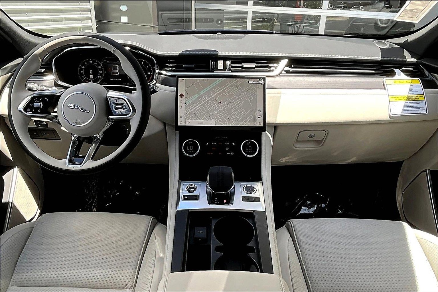 New 2026 Jaguar F-PACE R-Dynamic S image 5