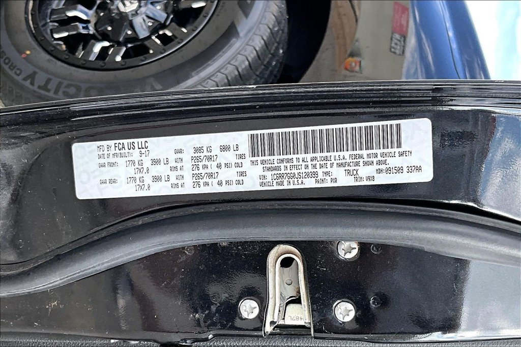 Used 2018 RAM 1500 Classic SLT AWD/4WD image 27
