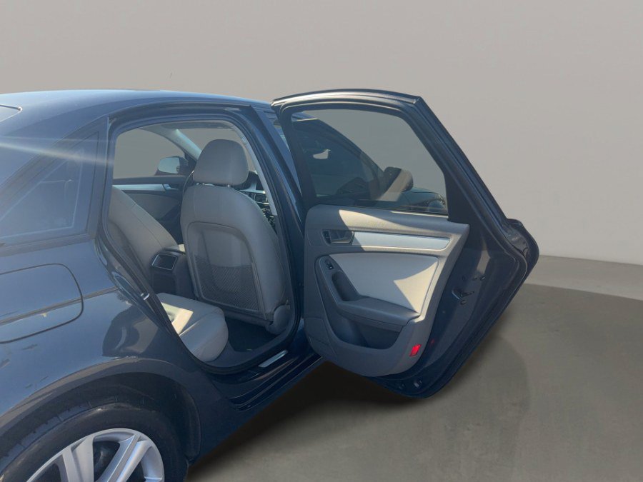 Used 2010 Audi A4 2.0T Premium w/ Bluetooth/Homelink Pkg FWD image 32