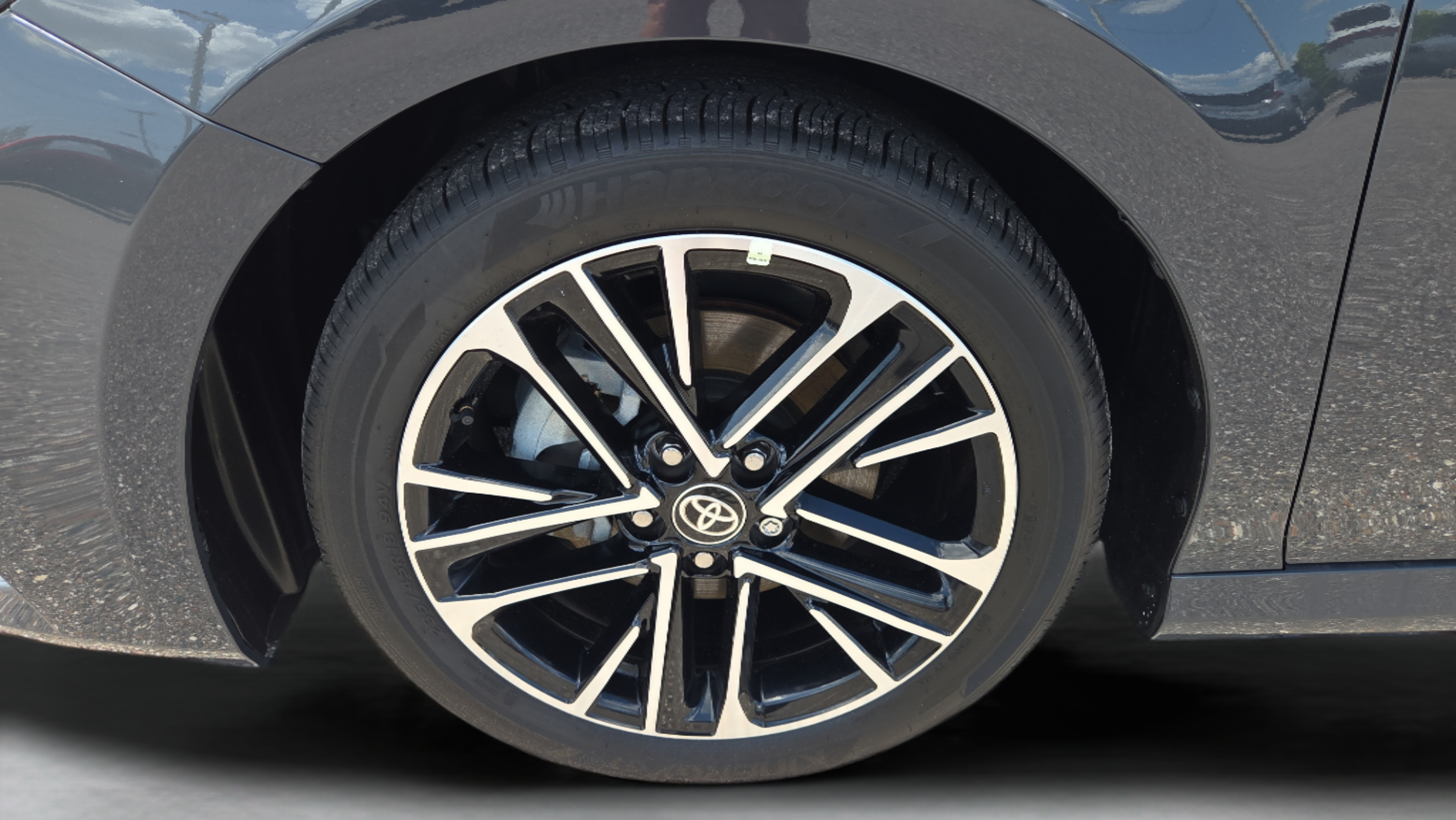 Certified 2026 Toyota Camry XLE FWD image 31